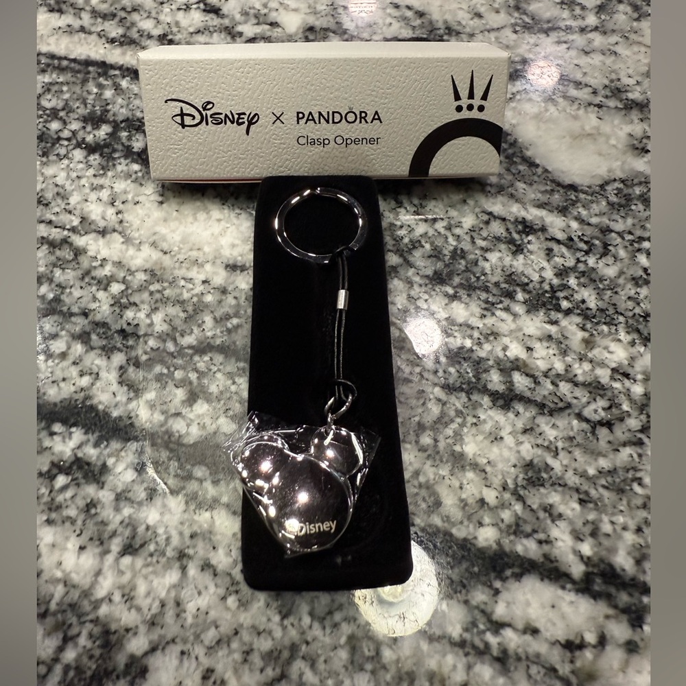Disney Pandora Clasp Opener WDW PARKS